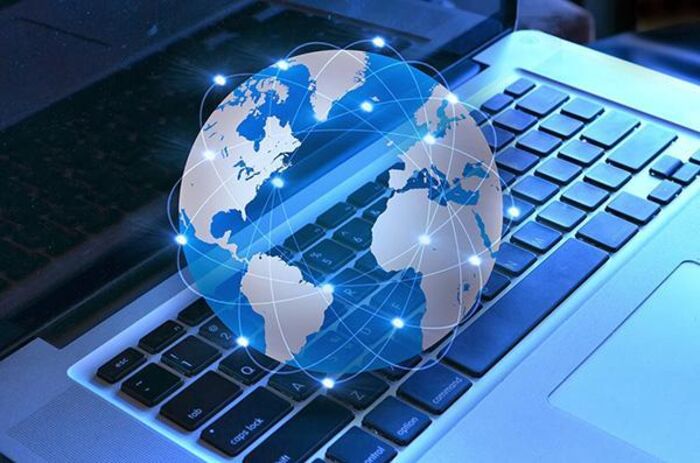 مصدر بوزارة الاتصالات يكشف تحكم وتلاعب الإستخبارات الحوثية بخدمتي الاتصالات الانترنت