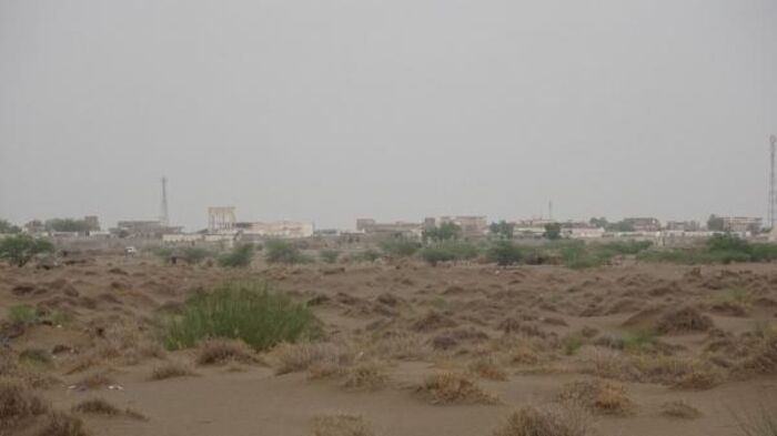 مليشيا #الحوثي تقصف بشكل هستيري مساكن مواطنين بالتحيتا