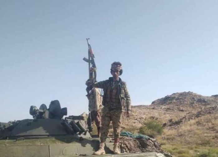 المقاومة تسقط مسيرة حوثية في جبهة حازمية البيضاء