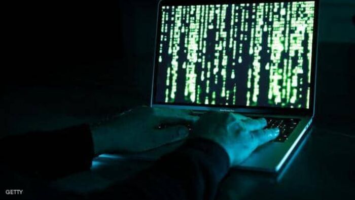 قرصنة "ضخمة" تكشف بيانات نصف مليون مستخدم للإنترنت