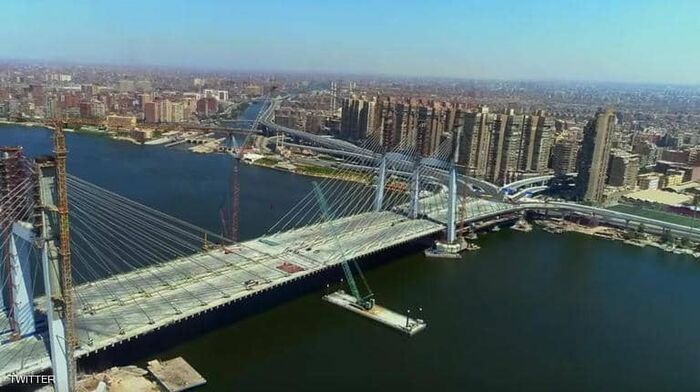 مصر ترد رسميا على شروخ وتشققات جسر "تحيا مصر"