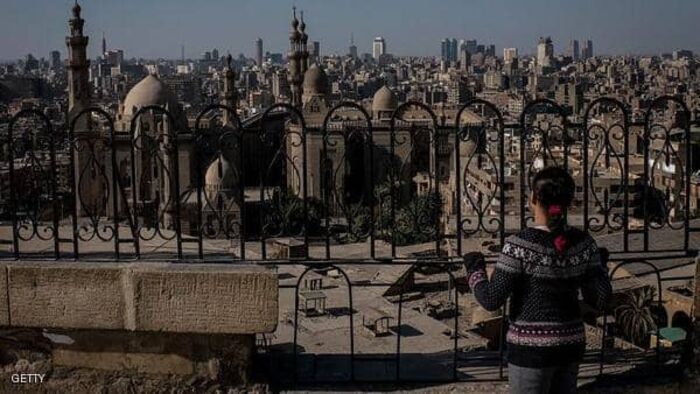 "عملية ختان قاتلة" تعيد طبيبا مصريا للسجن والمحاكمة