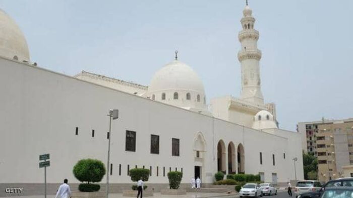 السعودية تغلق 23 مسجدا لهذه الأسباب