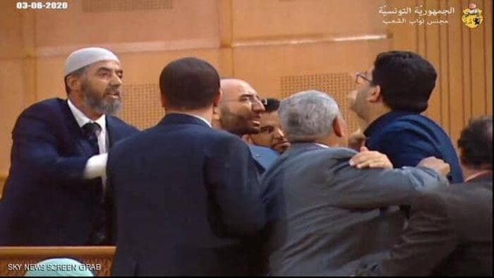 الغنوشي يخضع لجلسة مساءلة تحت قبة البرلمان