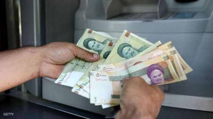 انهيار كبير للعملة الإيرانية أمام الدولار الامريكي