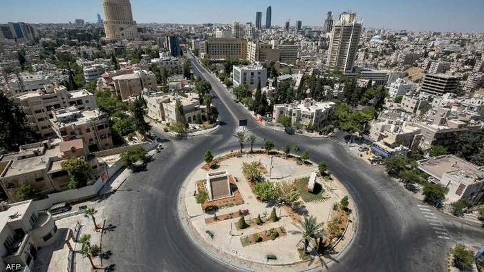 الأردن يطلب من رعاياه مغادرة لبنان "بأقرب وقت ممكن"