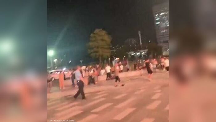 فيديو | رجل يطلق زوجته ويقتل 35 شخصا ويصيب 43 آخرين