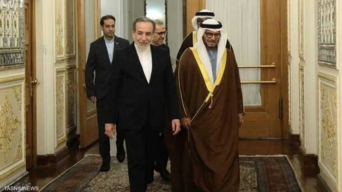 إيران تتسلّم رسالة ترامب.. وخامنئي يرد بالتصعيد
