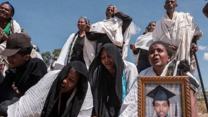 مطالبات بإجراء تحقيق في مقتل عشرات المتسوقين بغارة جوية للجيش الإثيوبي