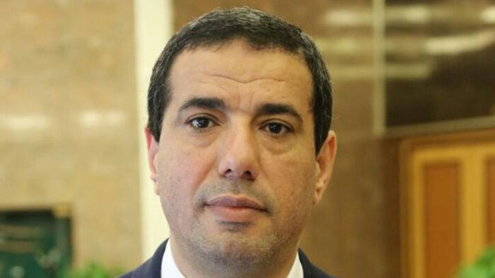 ناطق الحكومة اليمنية: لا هدنة مع الميليشيا وتحرير الحديدة هدفاً استراتيجياً وقومياً