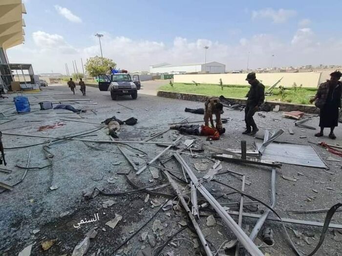 مستجدات تفجيرات مطار عدن: 75 شهيداً وجريحاً في أول إحصائية واتهامات مباشرة للحوثيين