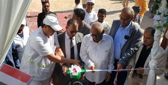 الوكيل العامري يفتتح مدرسة حمد الجوعان بمديرية سيئون بتمويل كويتي