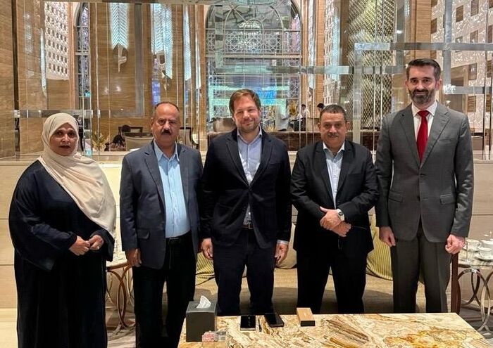 صفقة تاريخية.. اليمنية توقع على شراء 8 طائرات إيرباص جديدة دفعة واحدة