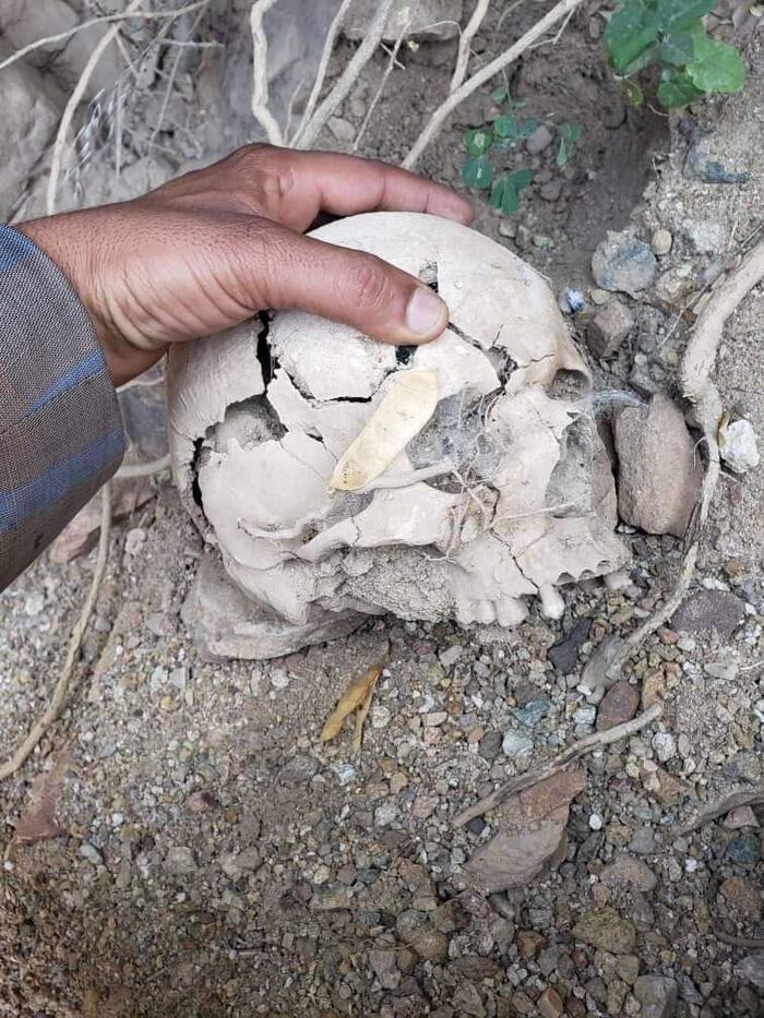 مقبرة جماعية سرية في عمران.. العثور على هياكل عظمية لـ16 شخصا اختطفهم الحوثيون "صور"