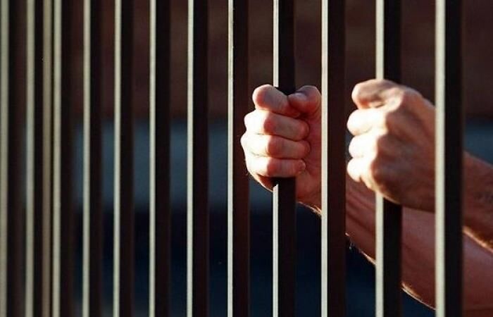 عاجل: الميليشيا الحوثية تخرج 400 سجين للمشاركة بمعركة الساحل الغربي
