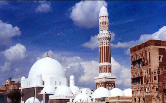مجددا.. الحوثيون يتوسلون عبر منابر المساجد ومواقع التواصل الاجتماعي رفدهم بمقاتلين