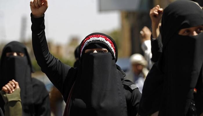 هؤلاء #عاهرات ( #صنعاء ) .. اللعنة التي تلاحق الرجال..!!