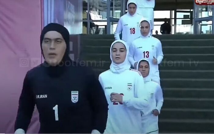 "جنس" حارسة منتخب #إيران للسيدات تثير اللغط والاتحاد الاردني لكرة القدم يصدر بيانا