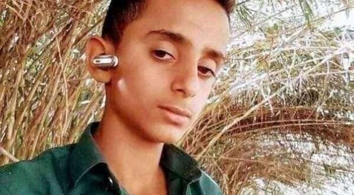 إب.. العثور على شاب عشريني متوفي عُلّق على شجرة
