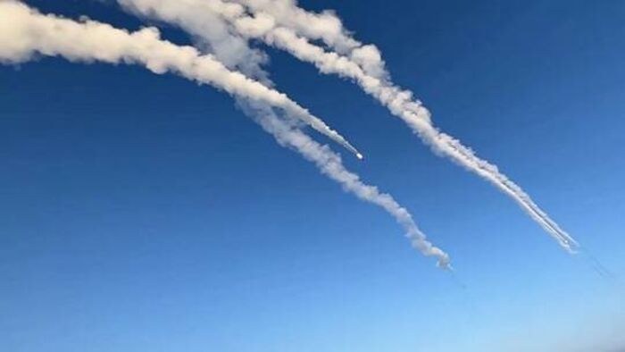 مقتل 625 جنديا أوكرانيا خلال يوم.. روسيا تعلن استهداف مواقع إنتاج وتخزين مسيرات مائية أوكرانية