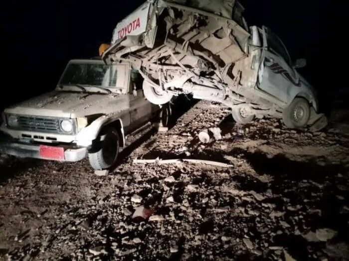 البيضاء.. إصابة ثلاث نساء وتضرر سيارتين بانفجار لغم حوثي