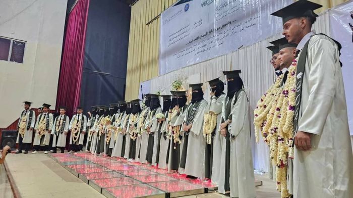 دعم مستمر.. إنسانية المقاومة الوطنية ترعى تخرج ذوي الاحتياجات الخاصة بجامعة تعز