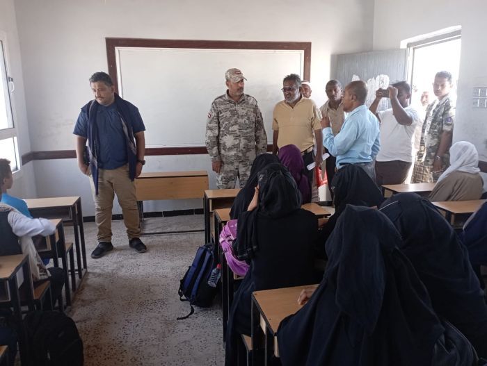 الزحزوح وورق يتفقدان سير العملية التعليمية في مدرسة "مأواهم رحمة" وقرية الشهيد بري السكنية بالخوخة