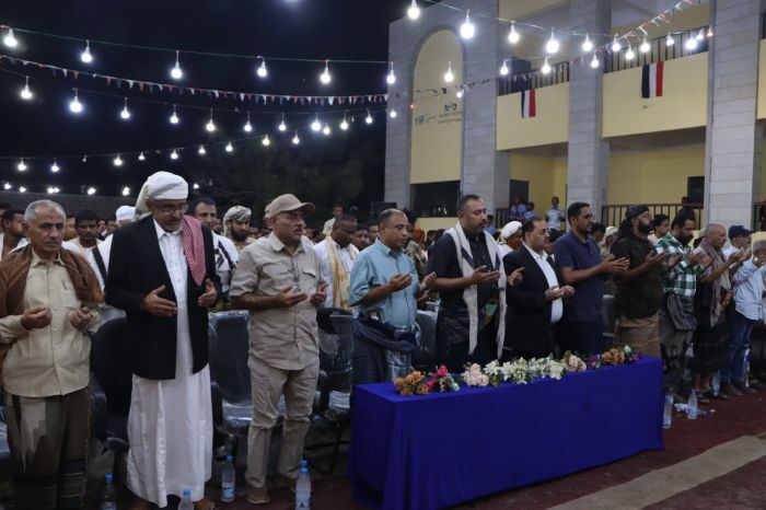 الحديدة.. حيس تجسد التآخي والتلاحم المجتمعي بأمسية رمضانية تزامنًا مع الذكرى الرابعة لتأسيس المكتب السياسي "صور"