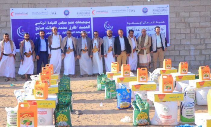 إنسانية المقاومة الوطنية تدشن توزيع المساعدات الإنسانية في الجوف بدعم من الهلال الأحمر الإماراتي