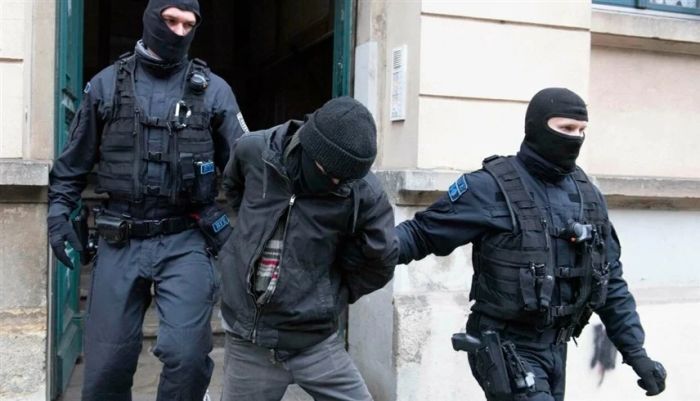 ألمانيا تعلن اعتقال عنصر يمني قاتل مع مليشيا الحوثي