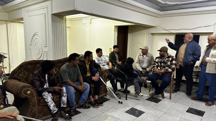 بتكليف من طارق صالح.. قائد اللواء الثاني تهامة يزور جرحى الساحل الغربي في مصر (صور)