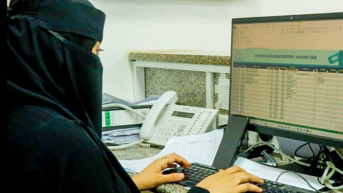 انتظام العمل في "مستشفى 2 ديسمبر" بالمخا مع إقبال واسع من المرضى