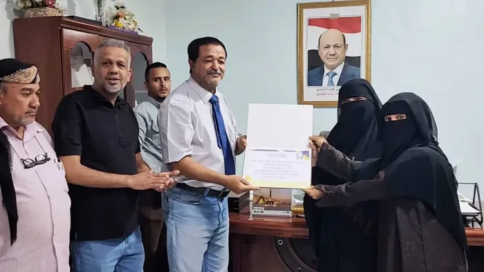 ميناء المخا يكرّم الكادر النسائي تقديرًا لجهودهن في اليوم العالمي للمرأة (صور)