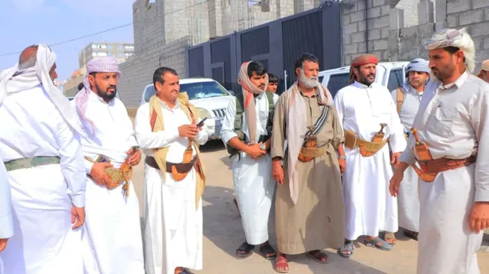 قيادة المكتب السياسي للمقاومة الوطنية بمأرب تؤدي واجب العزاء في رحيل الشيخ ربيش بن كعلان