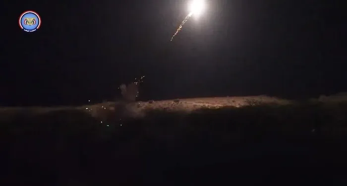 المقاومة الوطنية تدك أهدافا للعدو الحوثي في جبهات الساحل الغربي