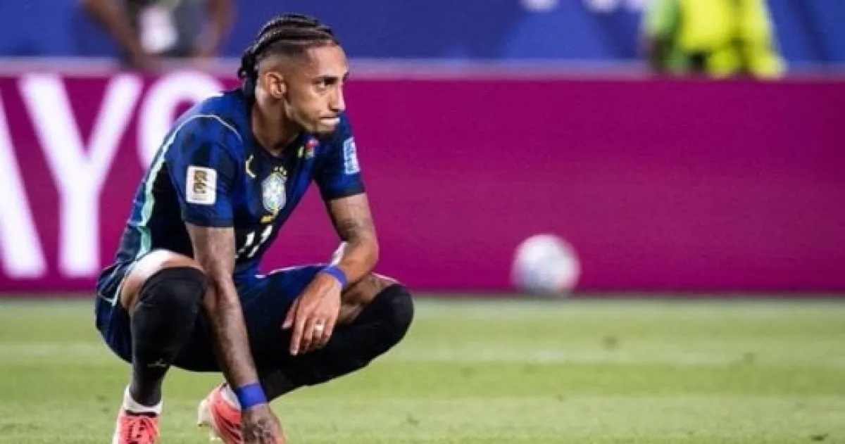 إصابة رافينيا مع البرازيل تثير قلق برشلونة بعد ودية أستراليا