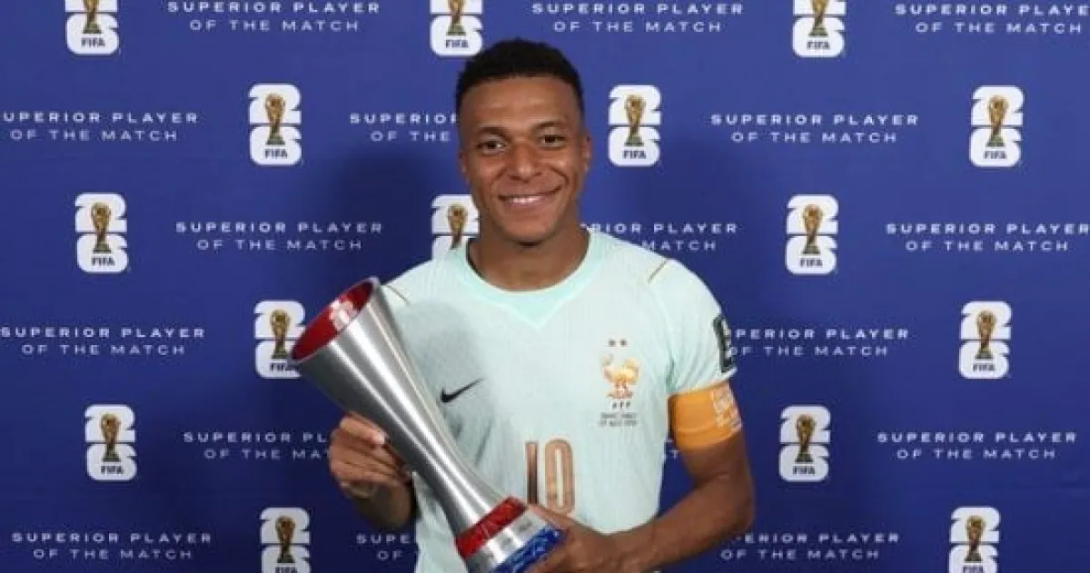 مبابي يسخر من شائعات خلافه مع ريال مدريد ويعلن جاهزيته للمباريات