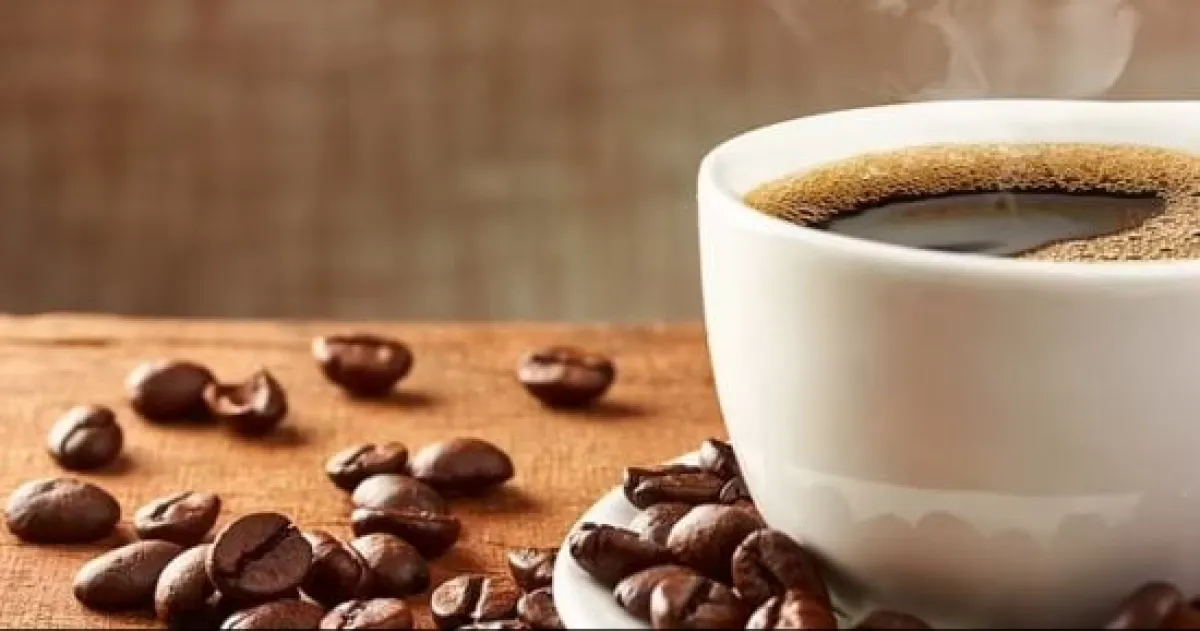 القهوة الصباحية: هل هي صديقة أم عدوة لقلبك؟