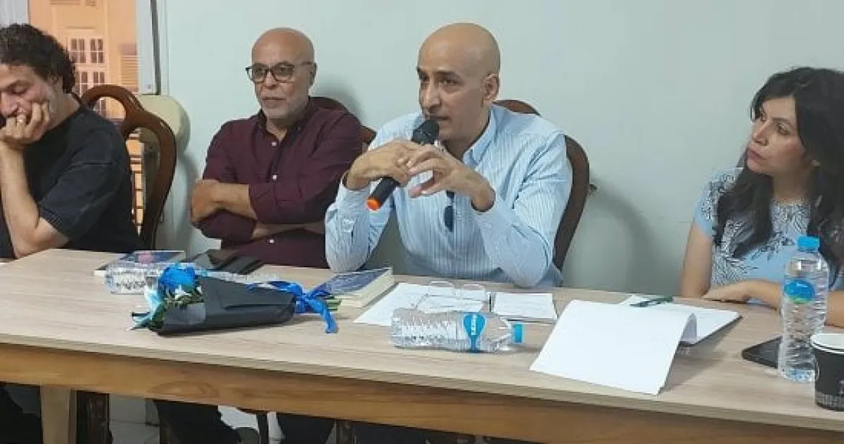 «كل الألوان أزرق» لمجدى القشاوى: نصوص تتجاوز الحكاية المباشرة وتلامس المشاعر