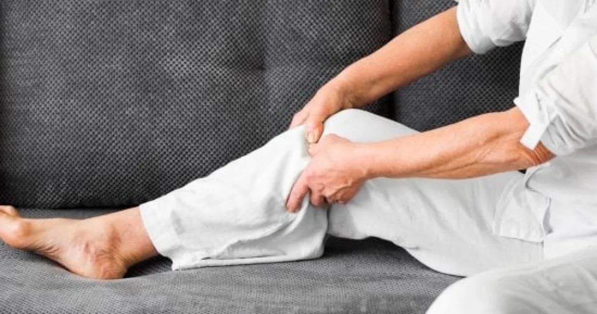 آلام المفاصل والفصول: فهم العلاقة وتقوية صحتك