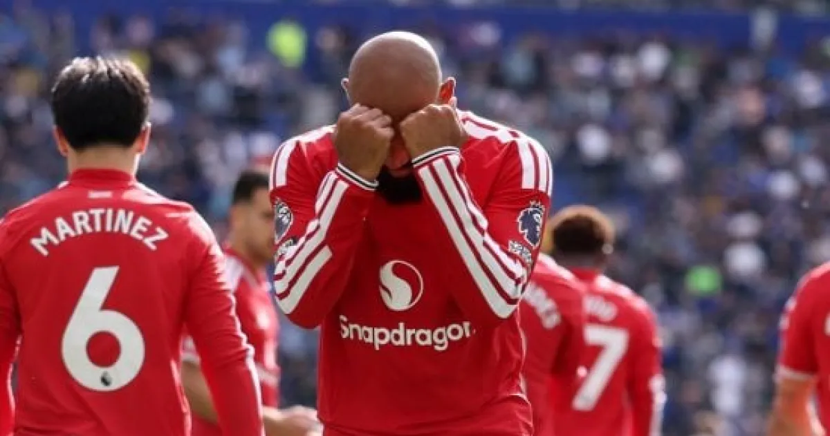 كومو يواجه مانشستر يونايتد في مهمة صعبة بدوري الأبطال