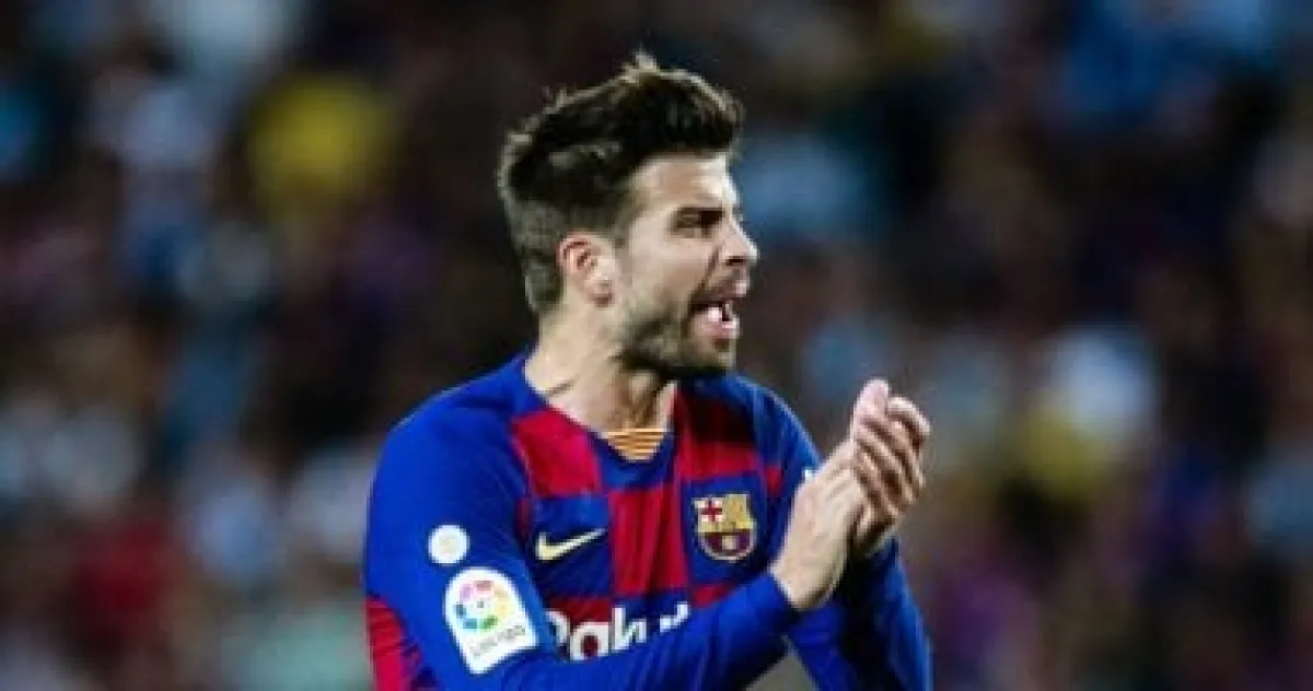 بيكيه يشعل الكلاسيكو برسالة مستفزة لريال مدريد