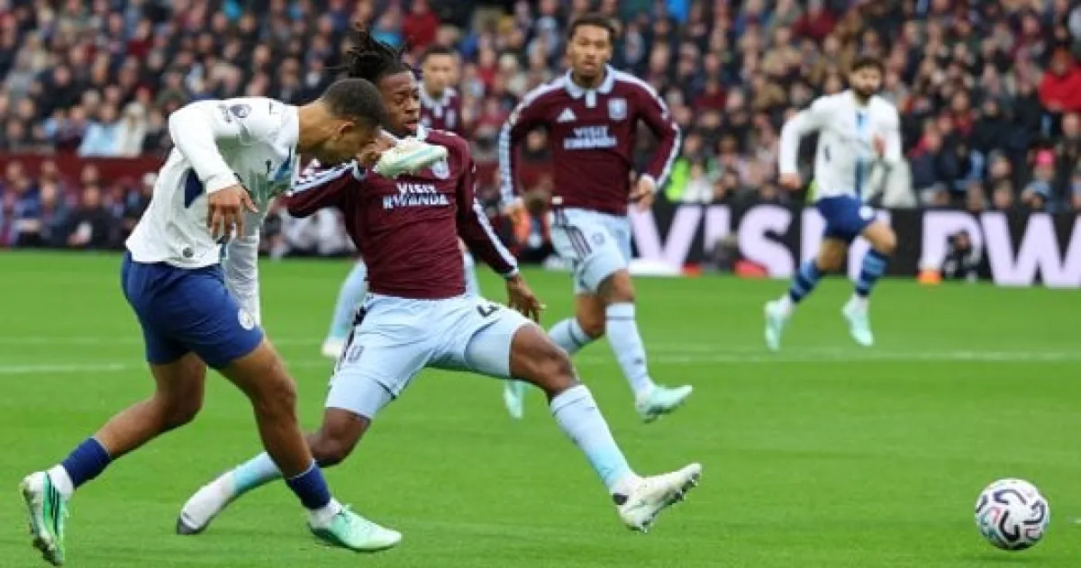 مانشستر سيتي يسقط أمام أستون فيلا 2-1 في الدوري الإنجليزي