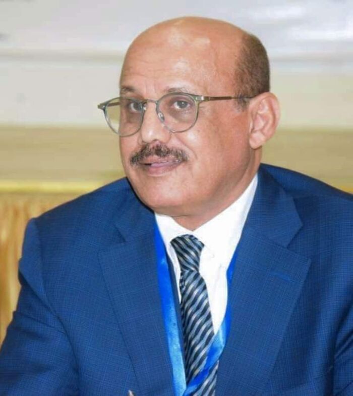 السيرة الذاتية لمحافظ البنك المركزي اليمني الجديد