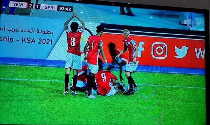 فرحة يمنية لا توصف..  منتخب الناشئين يخطف بطاقة التأهل إلى نهائي غرب آسيا من نظيرة السوري