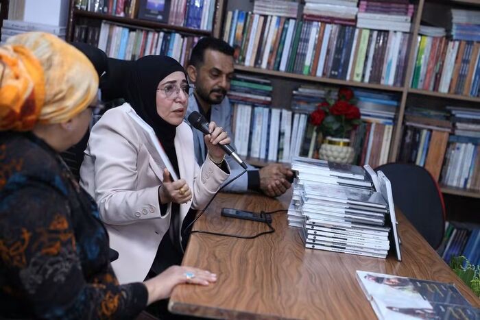 في القاهرة.. تدشين 5 أجزاء من موسوعة الأزياء والحُلي اليمنية بدعم من مجلس الترويج السياحي