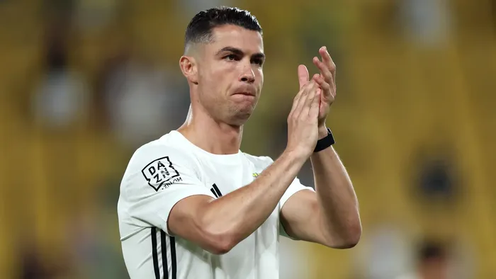 رونالدو يعلّق على تعيين صديقه سيميدو رئيسًا تنفيذيًا للنصر