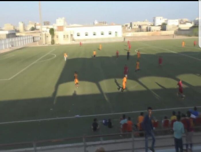 بدعم هلال الإمارات.. رياضيو الزمن الجميل بعدن يقيمون مباراة ودية بمناسبة عيد 14أكتوبر