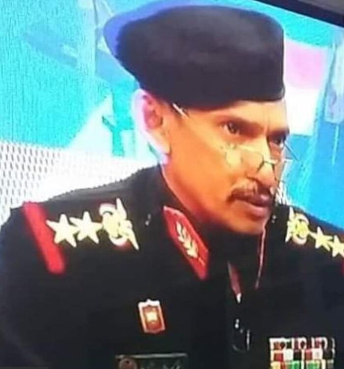 قائد عسكري بارز تابع الحوثي يصل عدن ويعلن إنشقاقه