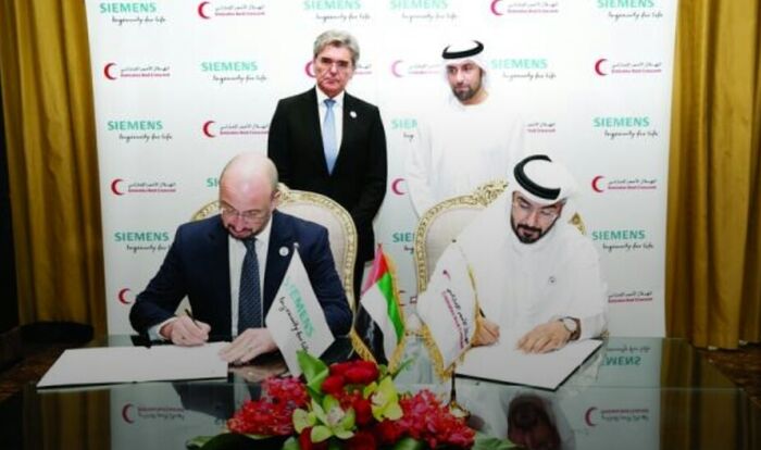 هلال الإمارات وشركة سيمنز العالمية يوقعان مذكرة تفاهم لتعزيز قدرات القطاع الصحي في اليمن